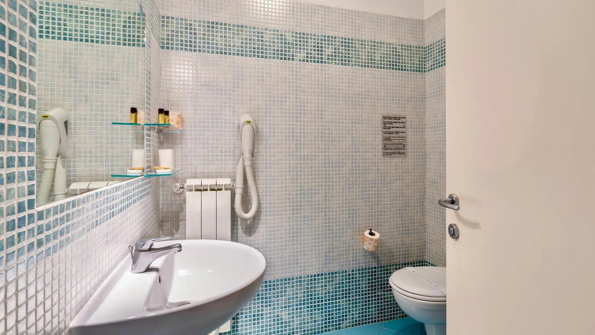 Aparthotel Residence With Swimming Pool In Mazzanta Just 600 Meters From The Beach Italy